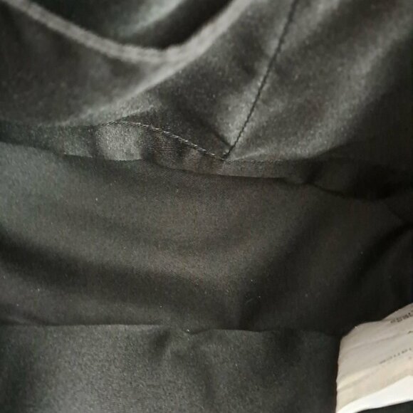 Naturalizer Emboss Designed Leather Handbag + Adjustable Leather Shoulder Strap - Picture 5 of 6